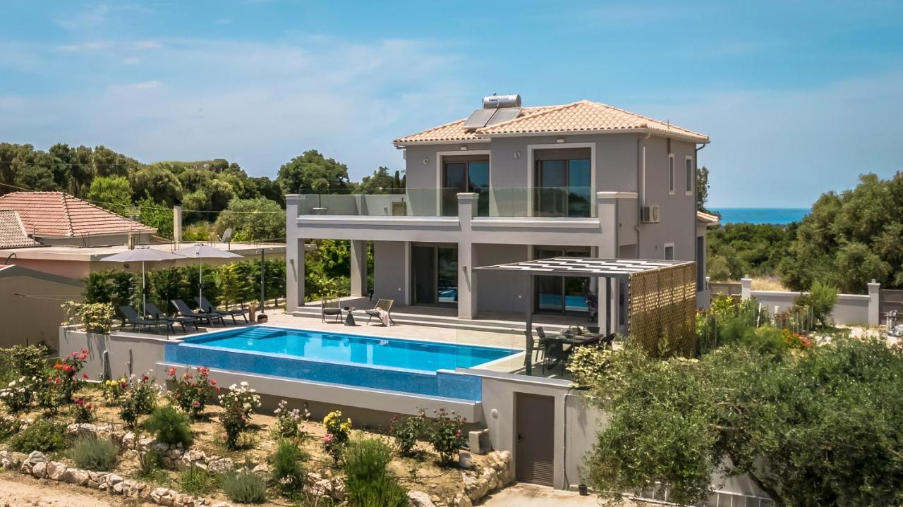 Anthelia Villa Livathos  エクステリア 写真